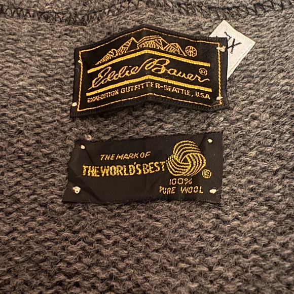 Vintage Eddie Bauer 100% wool cardigan - Picture 4 of 8